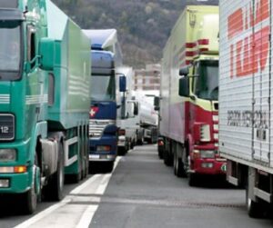 Autotrasporto verso lo stop: anche in Piemonte camion fermi