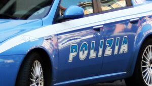 Controlli straordinari della polizia: 5 patenti ritirate