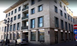 Risiko delle banche, filiali e sportelli cambiano insegna