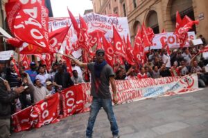 Il freddo non ferma le proteste dei lavoratori