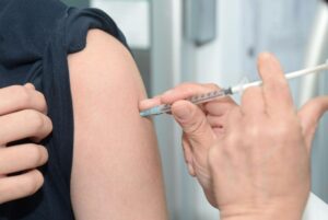 Le feste non fermano le vaccinazioni