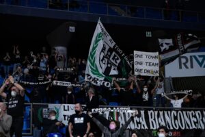 Finale Bertram. Tifosi in partenza per Pesaro