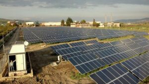 Pannelli fotovoltaici nei campi: la voce dei cittadini entra nell’iter