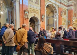 I Carabinieri informano gli anziani contro le truffe