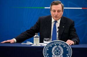 Draghi: “La scuola aperta è la priorità”