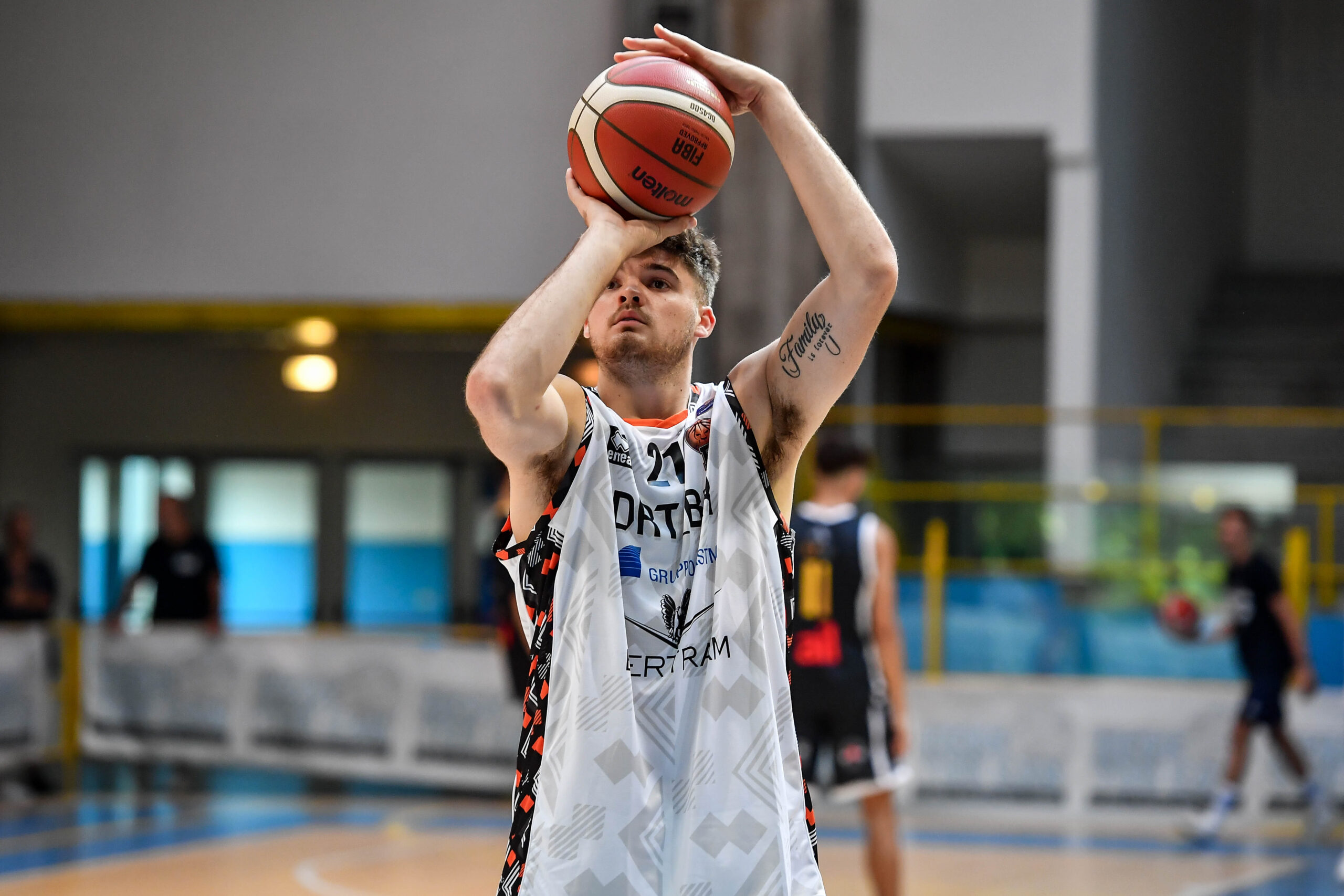 Bertram, Grant Basile in prestito a Pistoia