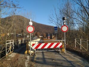 Si prolungano i lavori al ponte sullo Staffora