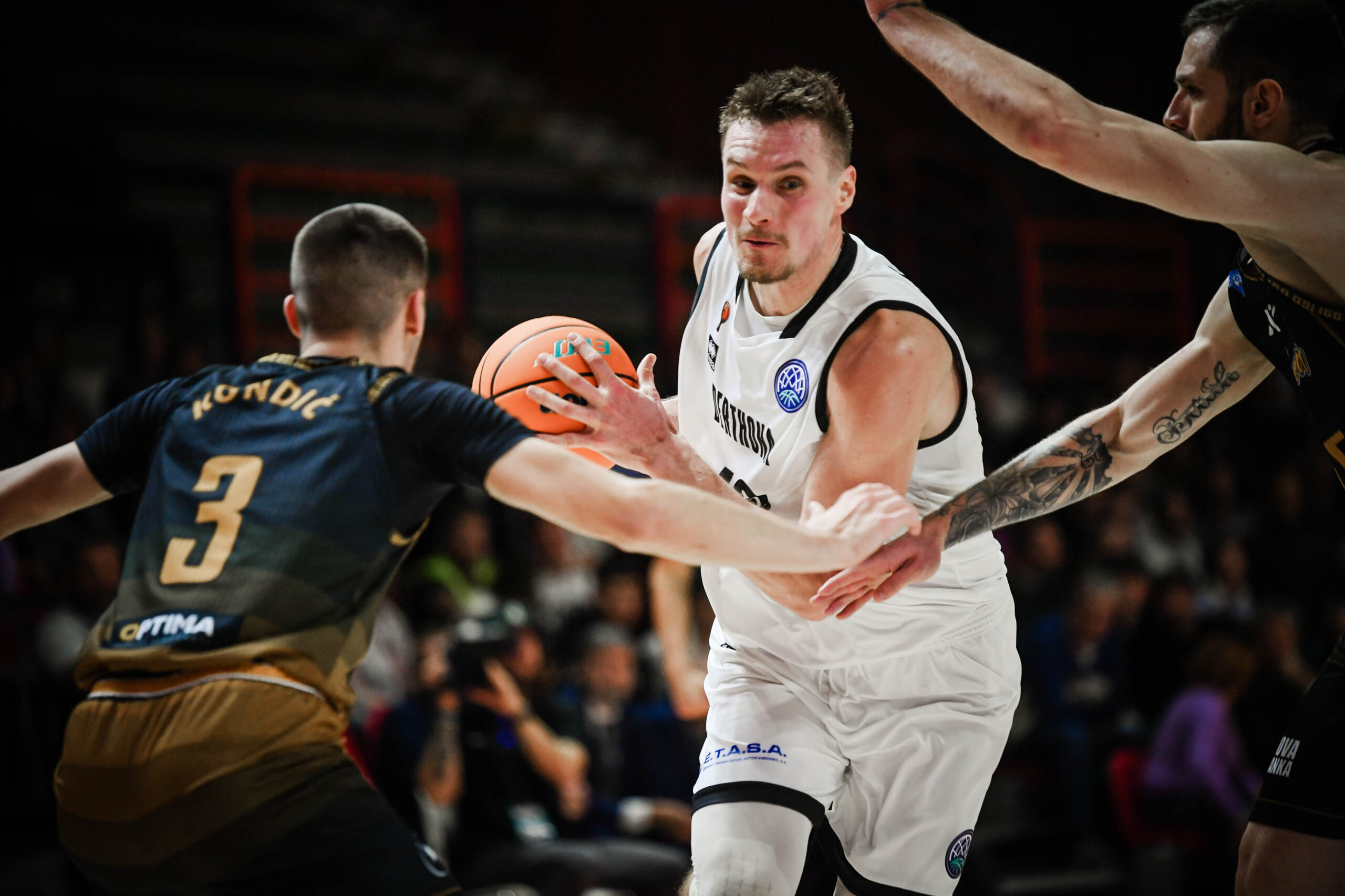 Bertram, percorso netto. Battuta anche Igokea  m:tel