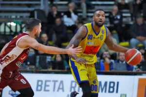 Bertram in movimento sul mercato: idea Julyan Stone?