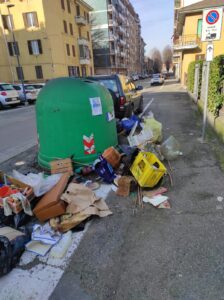 Abbandono rifiuti da record: individuati i responsabili