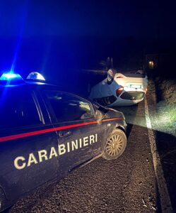 Monleale: si ribalta con l’auto ma ne esce illeso