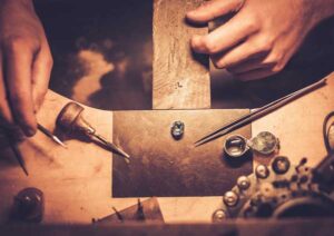 Tradizioni e innovazioni: l’evoluzione dell’artigianato locale nel XXI secolo