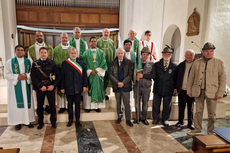 Addio a don Renzo Vanoi, insegnante e rettore della Guardia