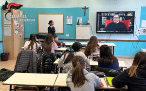 Carabinieri nelle scuole per promuovere la cultura della legalità