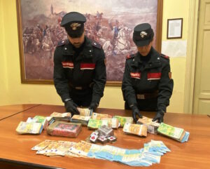 Maxi sequestro dei Carabinieri a Tortona: cocaina e 150mila euro