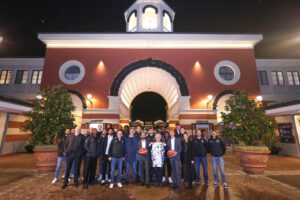 Derthona Basket in visita al Serravalle Outlet: sport e territorio si incontrano