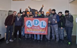 AdlCobas, premi di Natale in due magazzini della provincia
