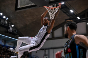 Bertram chiude il 2025 contro la Reggio dell’ex Severini