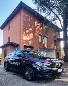 Allarme al supermercato nella notte: tenta la fuga e aggredisce i Carabinieri, arrestato a Pontecurone