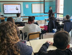 Sale, Carabinieri in classe per educare alla legalità: incontro con 80 studenti