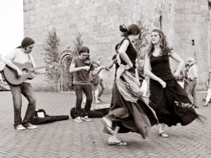 Pizzica: tutto sul ballo pugliese, tra storia e ritmo