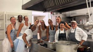 Il BCC Derthona conquista la cucina all’istituto Santachiara