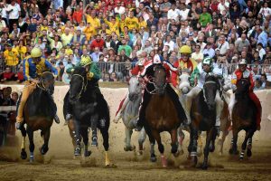Palio di Asti, la storia, la tradizione, la gara