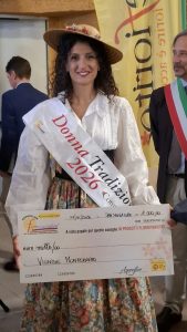 Valentina di Vignale Monferrato, una miss tra i fiori